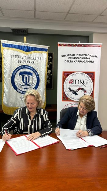 Firma de Convenio con Universidad Latina 4